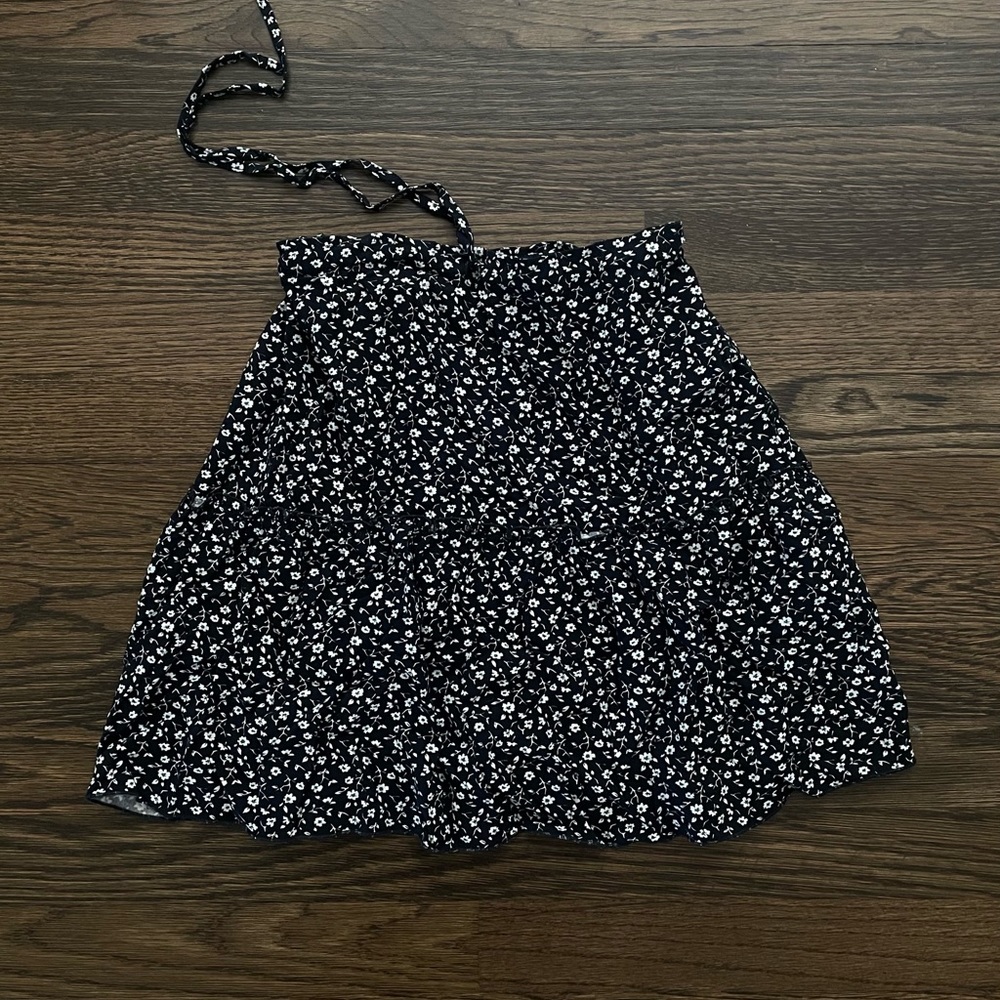 Brandy Melville cinched skirt